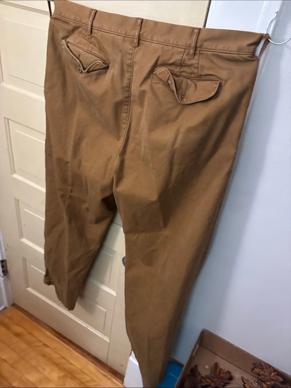 J.Crew Men's khaki Cotton Chinos - W38 L32 classic relaxed